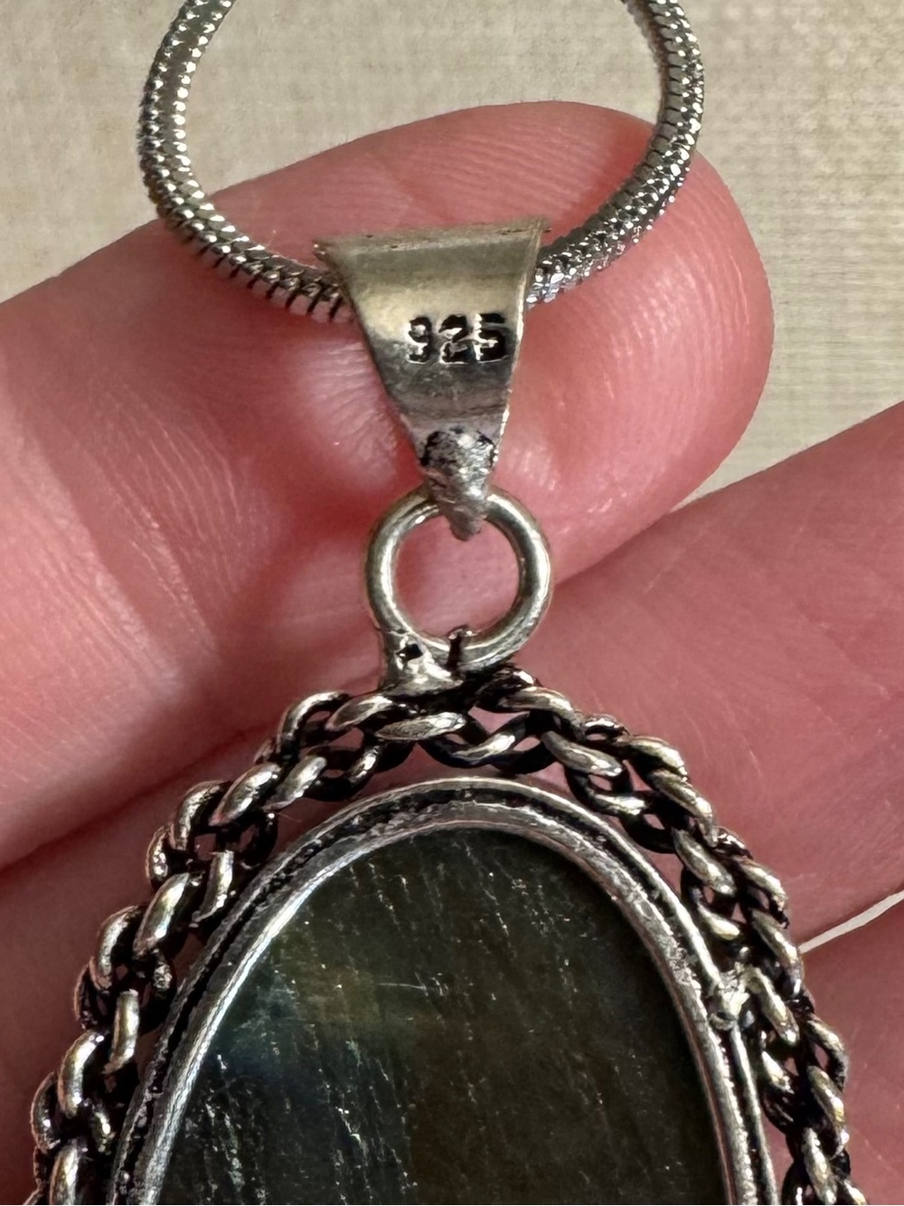 Labradorite 925 Sterling Silver Oval Pendant Necklace Blue Flash - Picture 6 of 6